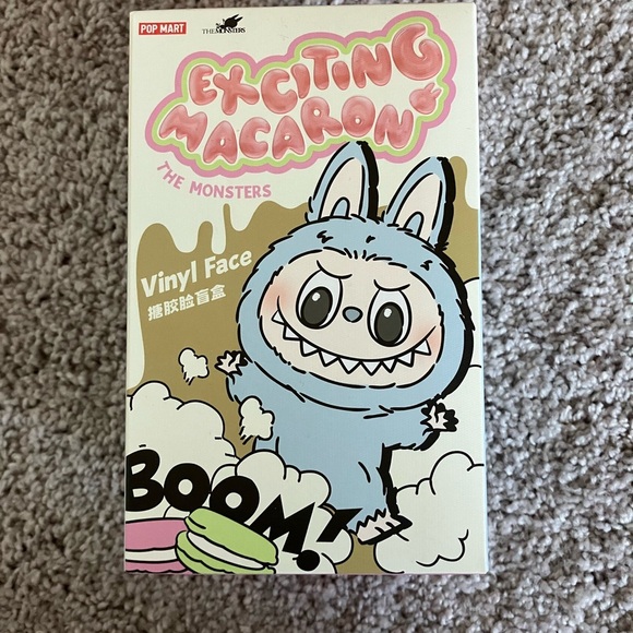 POP MART The Monsters - Exciting Macaron Labubu - Sesame Bean (Gray) - Picture 5 of 7